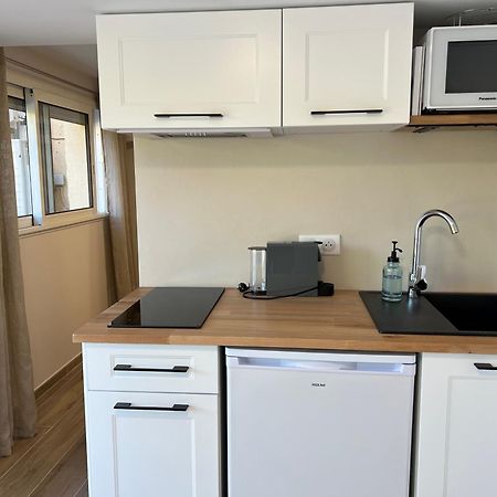 Studio With Private Car Park And Air Con Валбон Екстериор снимка